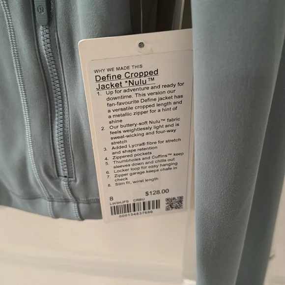 Define cropped jacket - Picture 3 of 4